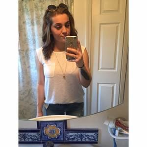 Meet your Posher, Brielle
